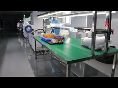 एलसीडी असेंबली लाइन